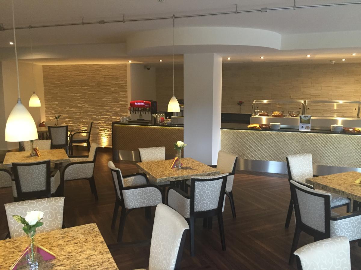 Casino & Hotel Admiral Strazny Luaran gambar